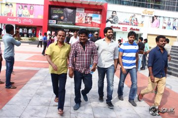 Yevadu Movie Success Tour